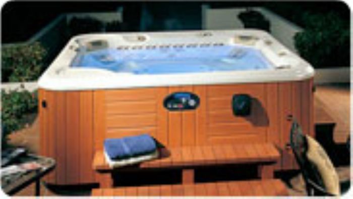 JACUZZIS